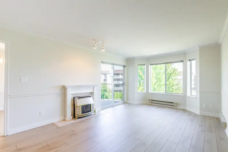 217 20600 53A AVENUE - photo 4 of 26