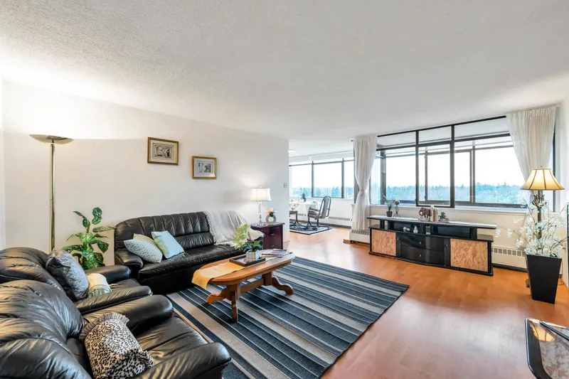 1010 6611 MINORU BOULEVARD - photo 1 of 25