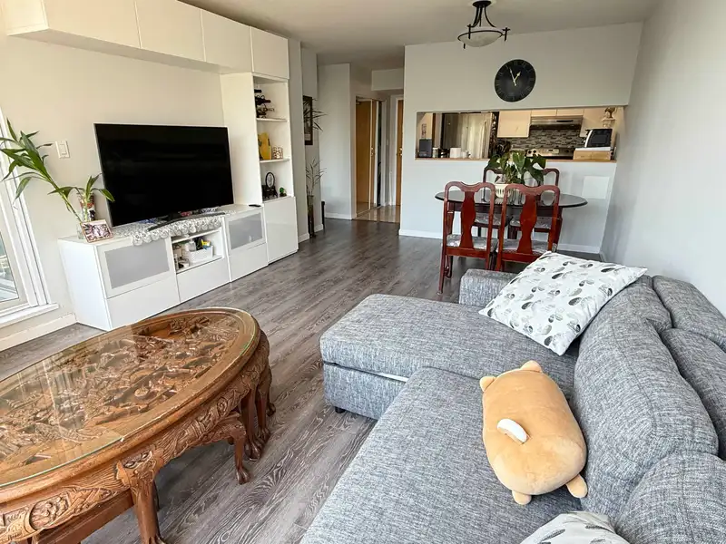 403 9623 MANCHESTER DRIVE - photo 1 of 11