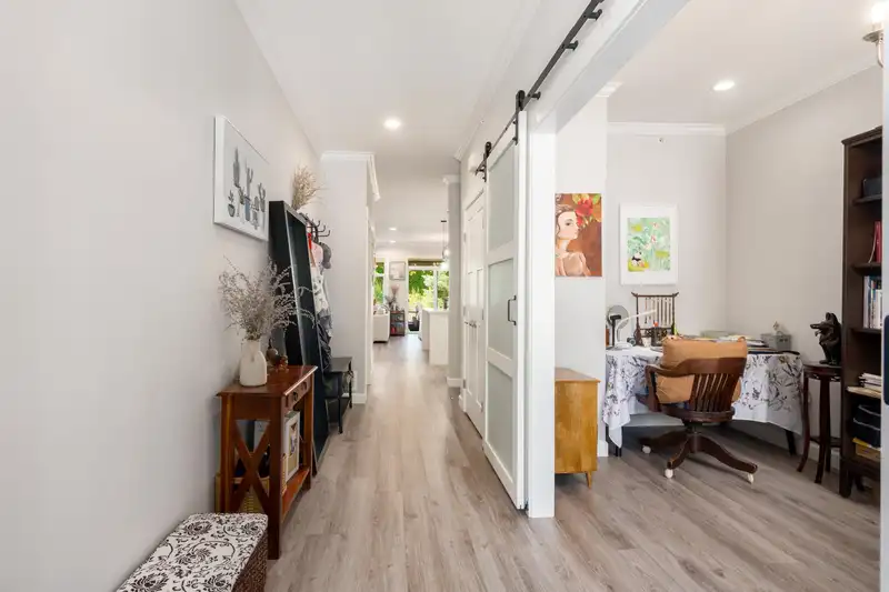 50 7138 210 STREET - photo 4 of 40