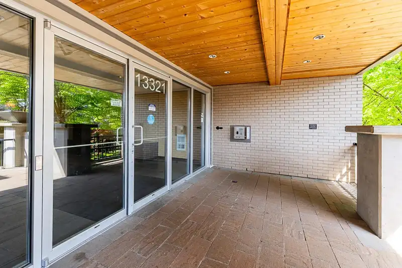 123 13321 102A AVENUE - photo 4 of 31