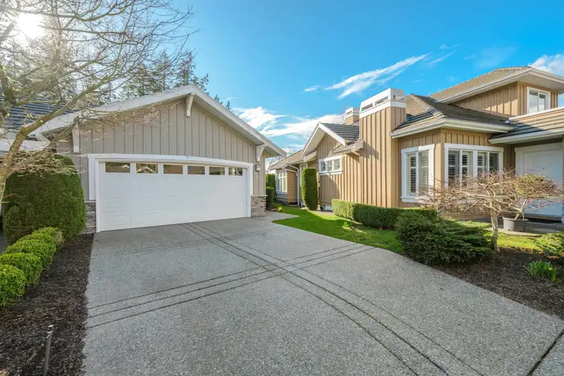 27 18088 8 AVENUE - photo 2 of 40