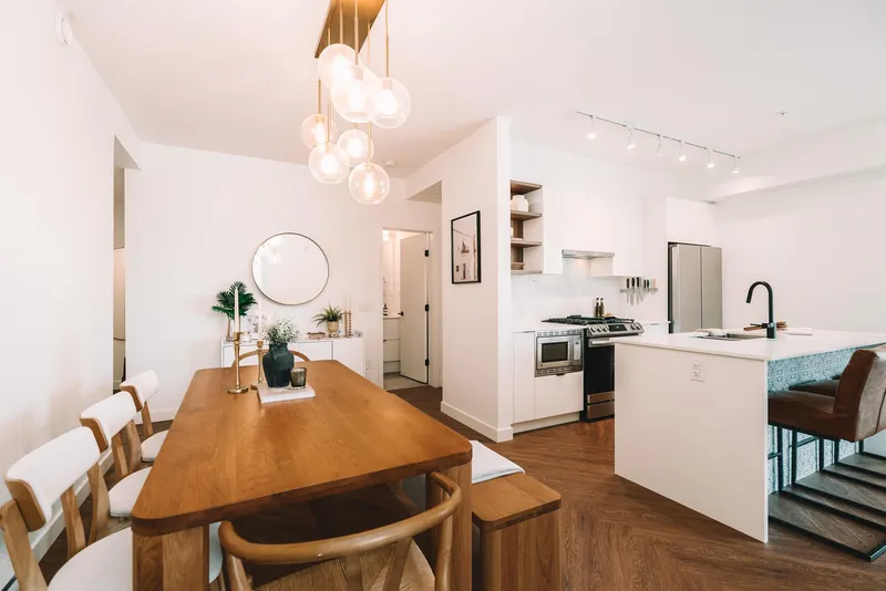 509 3229 ST JOHNS STREET - photo 4 of 25