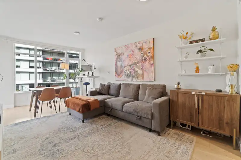 611 111 E 1ST AVENUE - photo 4 of 25