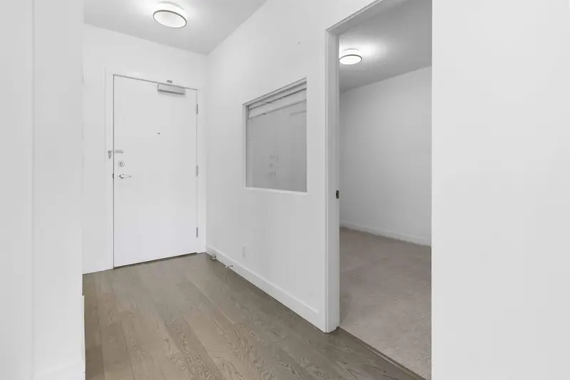 502 10177 RIVER DRIVE - photo 2 of 25