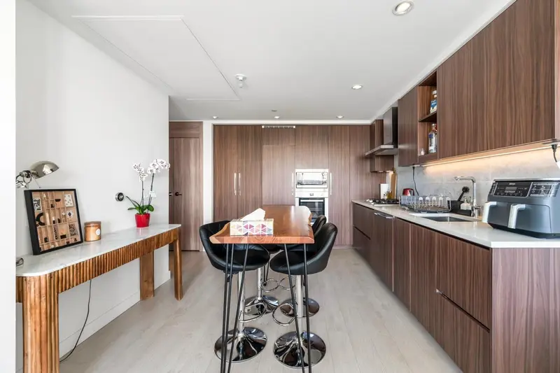 3201 4720 LOUGHEED HIGHWAY - photo 3 of 25