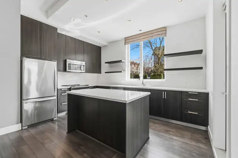 109 550 SEABORNE PLACE - photo 1 of 39