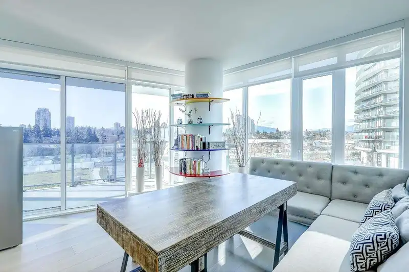 303 7683 PARK CRESCENT - photo 1 of 18