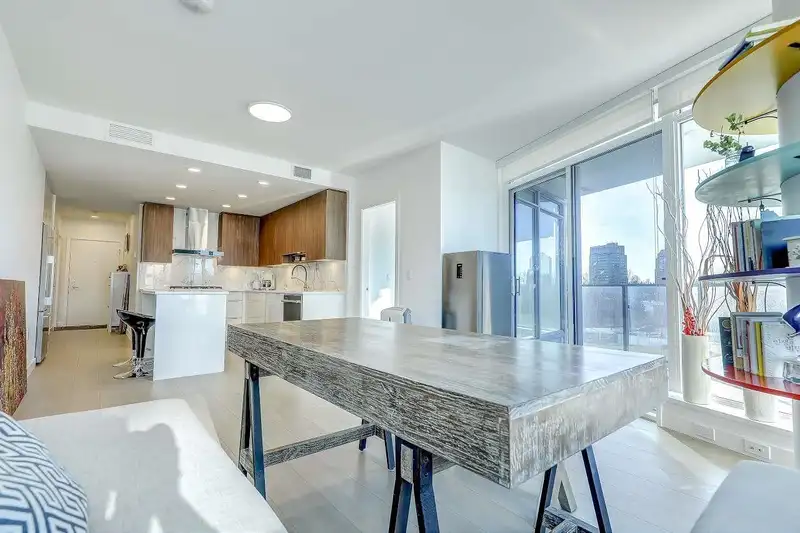 303 7683 PARK CRESCENT - photo 2 of 18