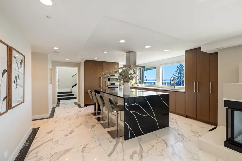 701 3105 DEER RIDGE DRIVE - photo 2 of 25