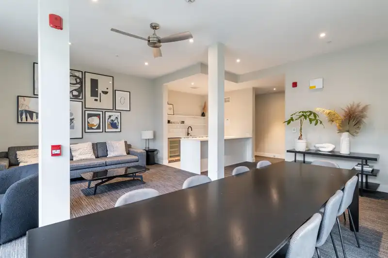215 13933 105 BOULEVARD - photo 3 of 31