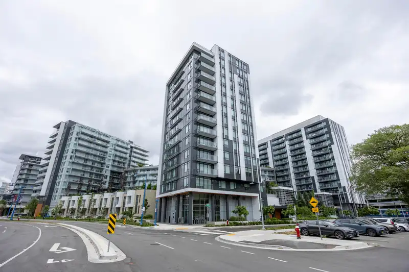 637 6808 MINORU BOULEVARD - photo 1 of 37