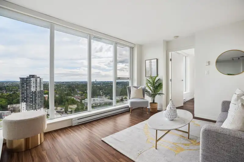 3208 13325 102A AVENUE - photo 3 of 28