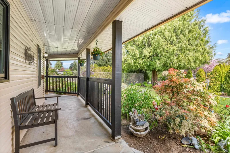 12019 206 STREET - photo 2 of 25