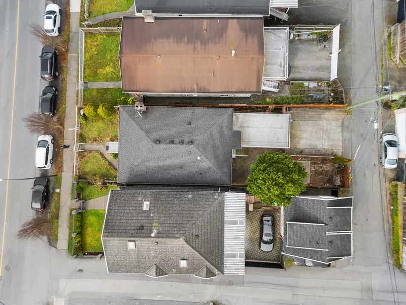 657 E 57TH AVENUE - photo 3 of 25