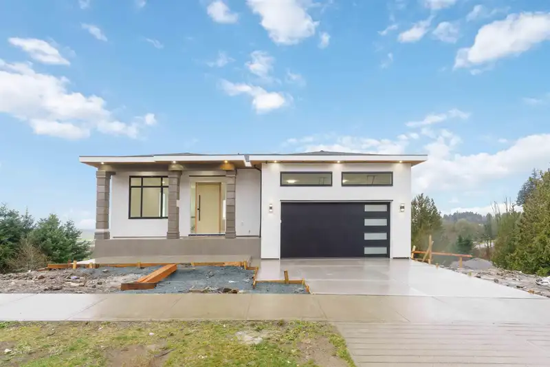 35656 CANTERBURY AVENUE - photo 1 of 30
