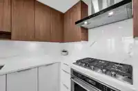 1702 7769 PARK CRESCENT - thumbnail 5