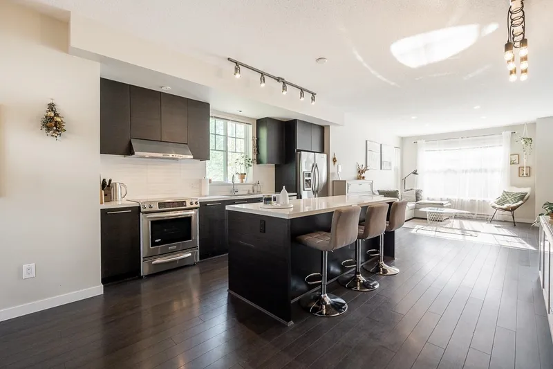 9 3461 PRINCETON AVENUE - photo 2 of 19