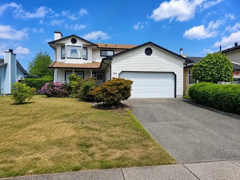 11976 MEADOWLARK DRIVE - photo 1 of 39