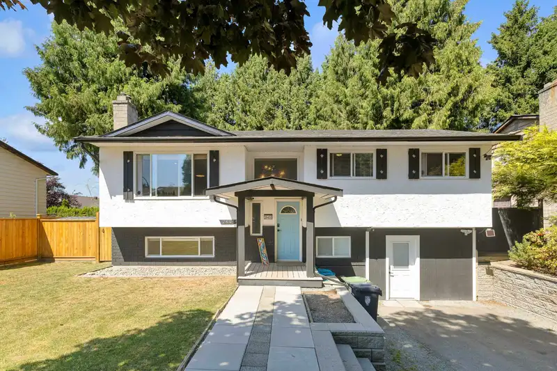 26455 30 AVENUE - photo 1 of 24