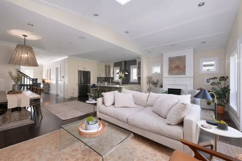 920 MONTROYAL BOULEVARD - photo 2 of 40