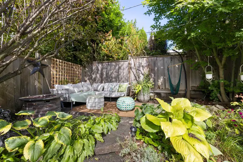 920 MONTROYAL BOULEVARD - photo 3 of 40