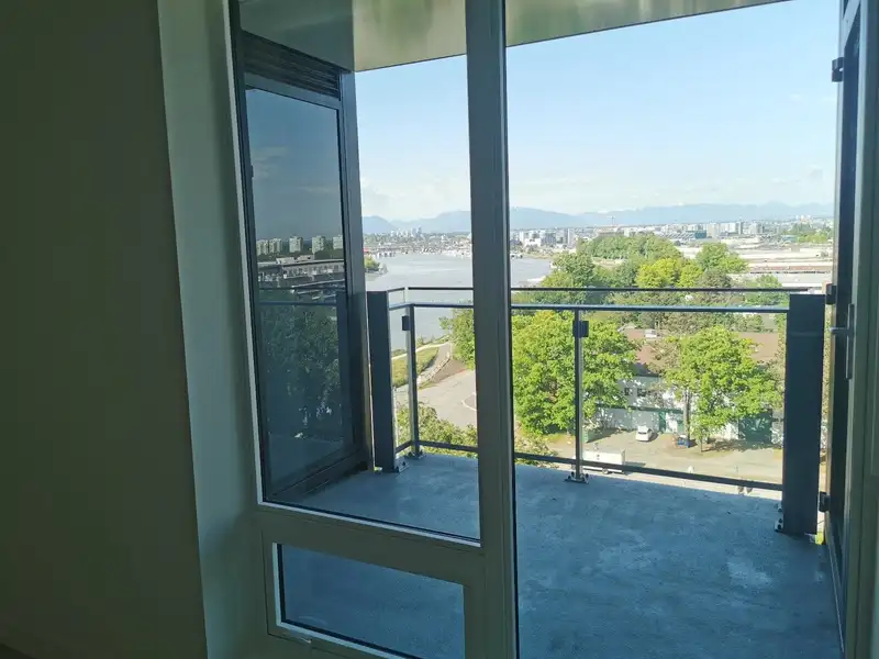 905 6833 PEARSON WAY - photo 3 of 35