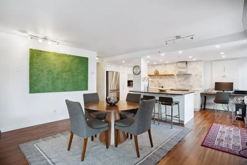 505 518 W 14TH AVENUE - photo 1 of 29