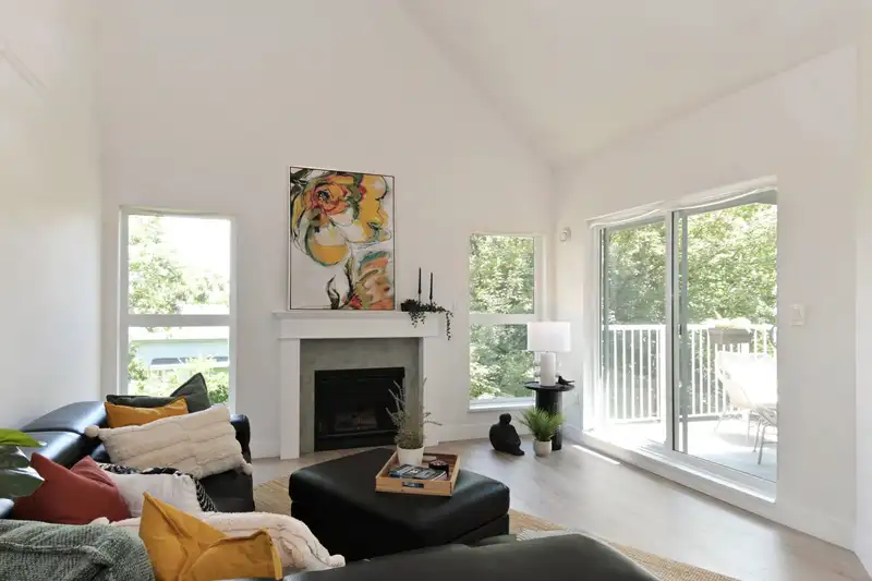 309 9650 148 STREET - photo 3 of 30
