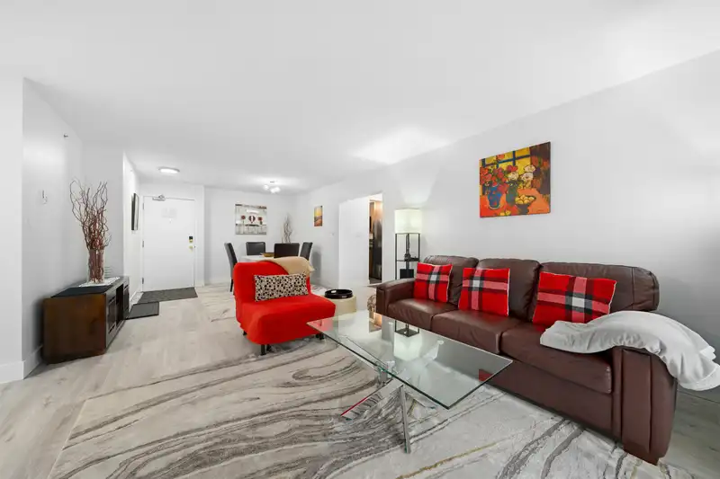 1403 1060 ALBERNI STREET - photo 1 of 22