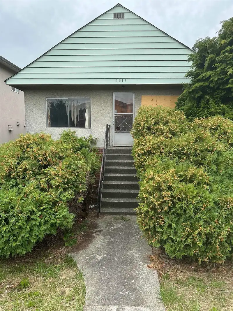 5617 RUPERT STREET - photo 1 of 3