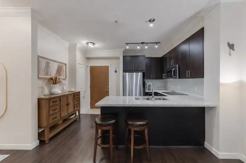 217 119 W 22ND STREET - photo 4 of 26