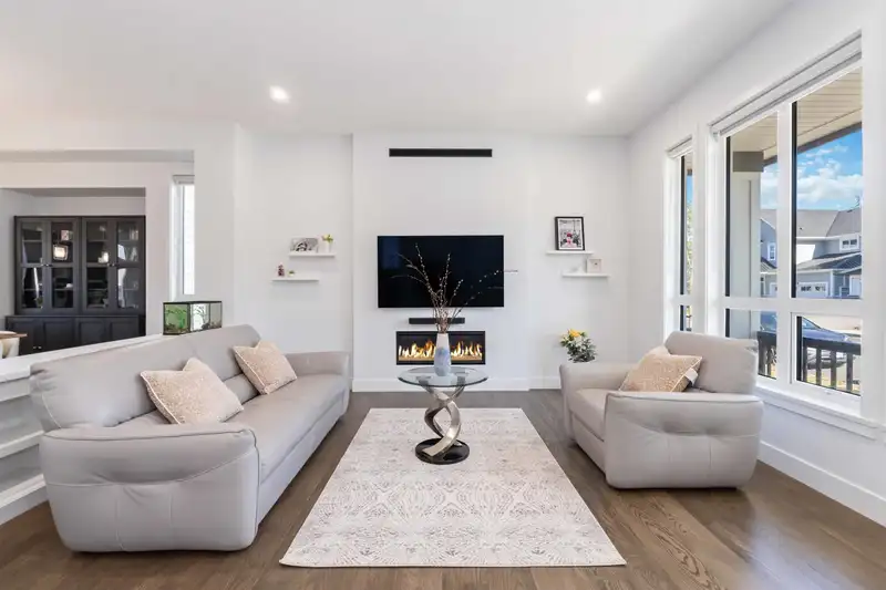 20529 77B AVENUE - photo 2 of 40