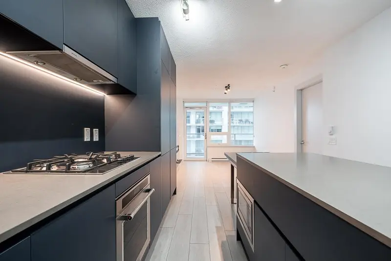 1106 988 QUAYSIDE DRIVE - photo 3 of 25