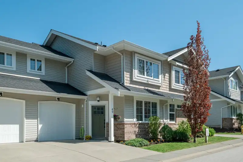 49 12161 237TH STREET - photo 1 of 32