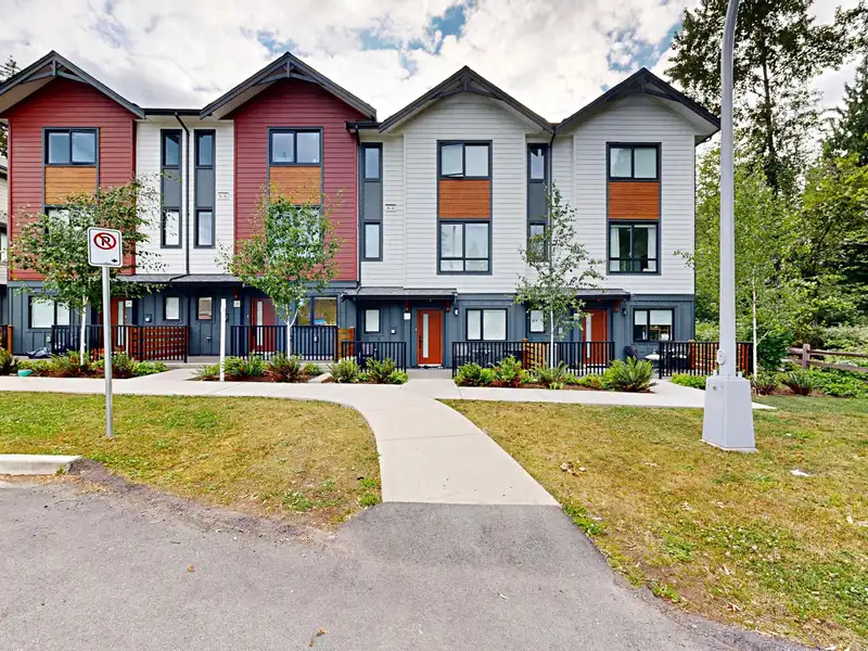 28 10527 155 STREET - photo 1 of 38