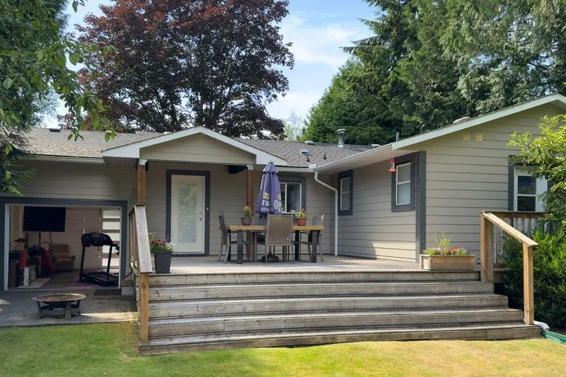 12060 208 STREET - photo 1 of 25