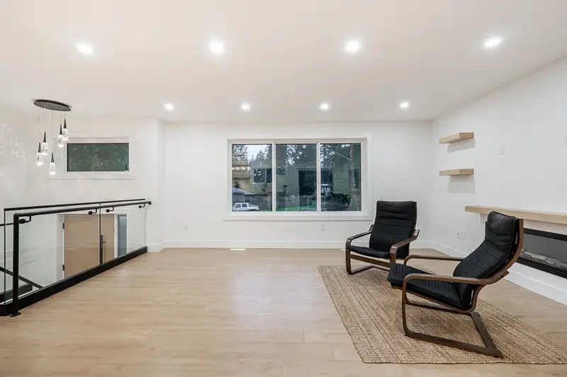 19895 38B AVENUE - photo 3 of 25