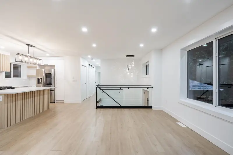 19895 38B AVENUE - photo 4 of 25