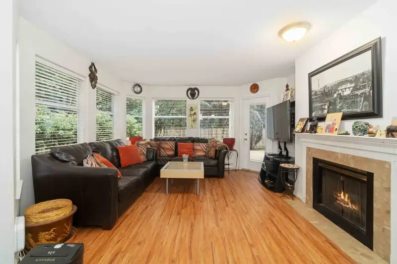 108 6860 RUMBLE STREET - photo 3 of 27