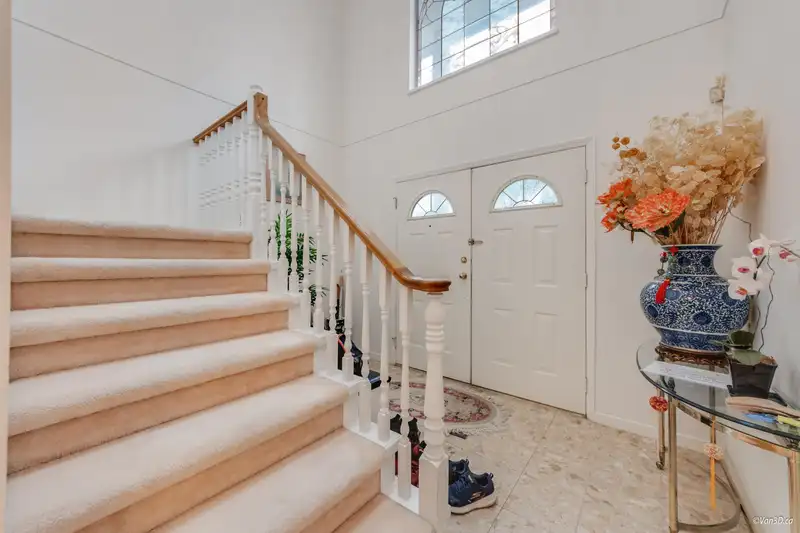 33 8051 ASH STREET - photo 2 of 24
