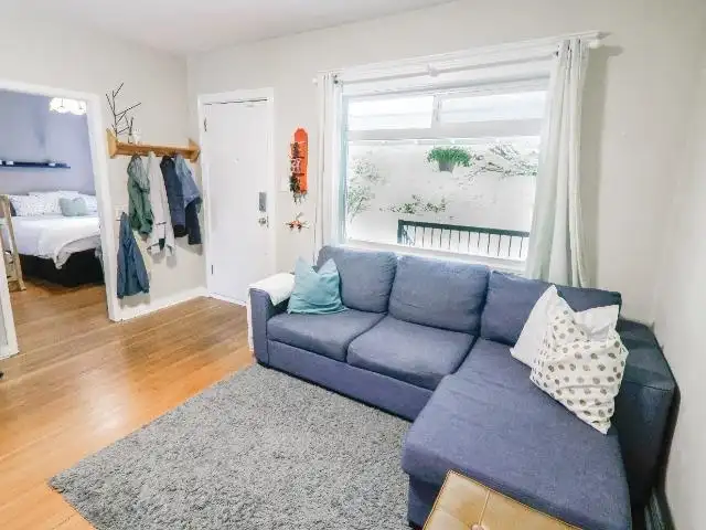 550 CASSIAR STREET - photo 3 of 35