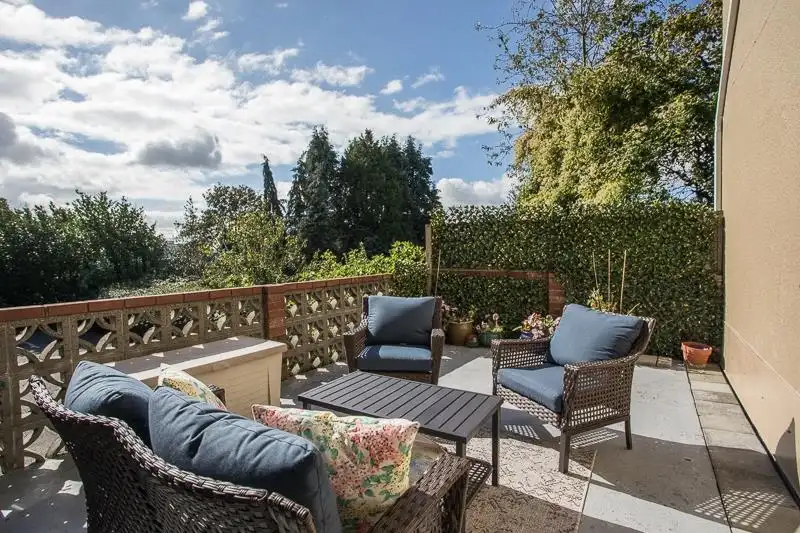 106 610 THIRD AVENUE - photo 1 of 25