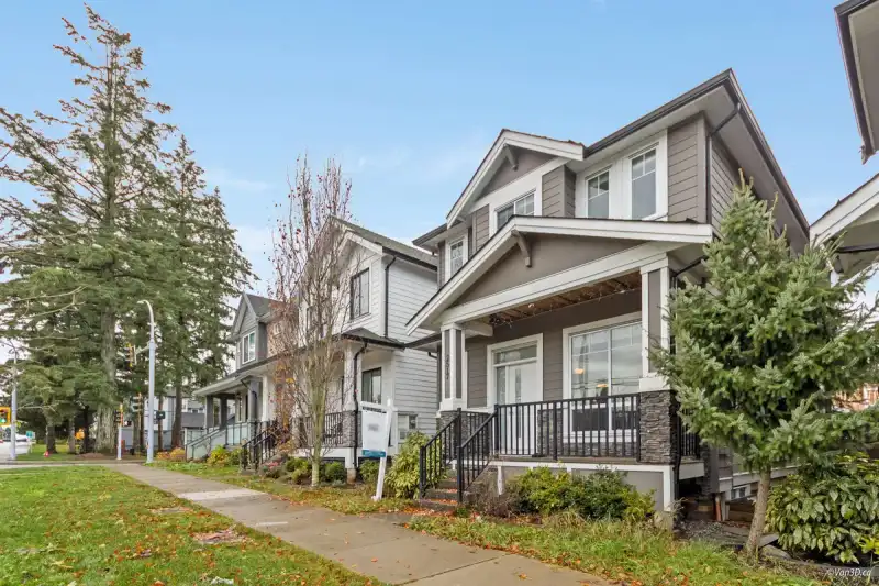 2517 168 STREET - photo 1 of 36