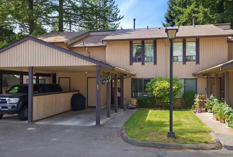 28 3015 TRETHEWEY STREET - photo 3 of 36