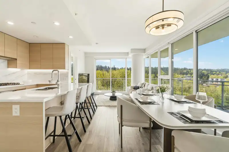 1307 308 MORRISSEY ROAD - photo 1 of 40