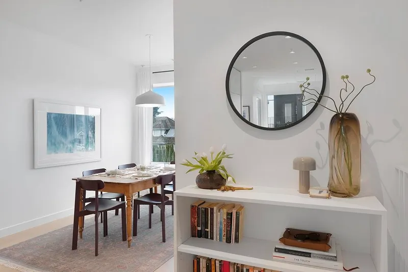 48 W KING EDWARD AVENUE - photo 2 of 25