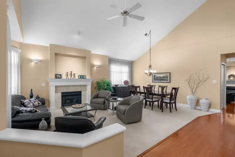 43 6000 BARNARD DRIVE - photo 3 of 26
