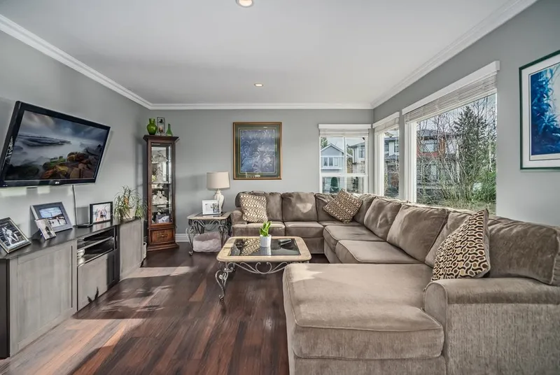 8247 BOWYER DRIVE - photo 3 of 25