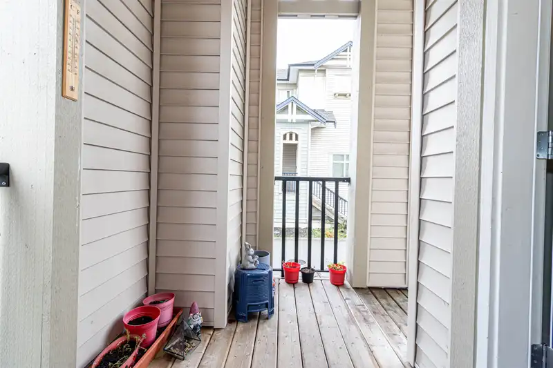 1 8418 163 STREET - photo 2 of 22